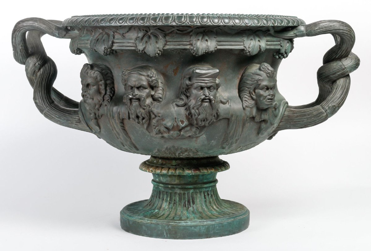 Un Important Vase Dit Warwick En Bronze ,signé Barbedienne   41cmx65cm-photo-2