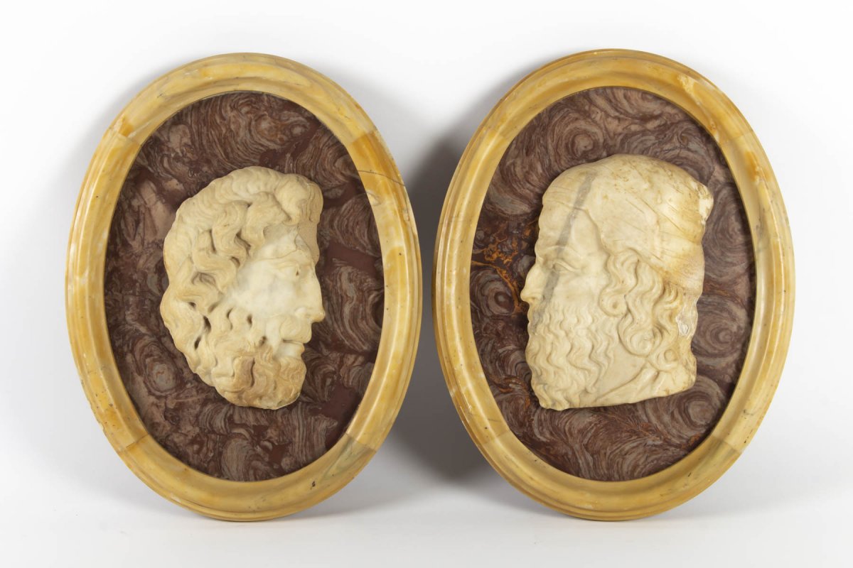 Two Medallions In Marble, 18th Century