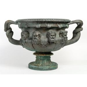 An Important Vase Said Warwick In Bronze, Signed Barbedienne 41cmx65cm