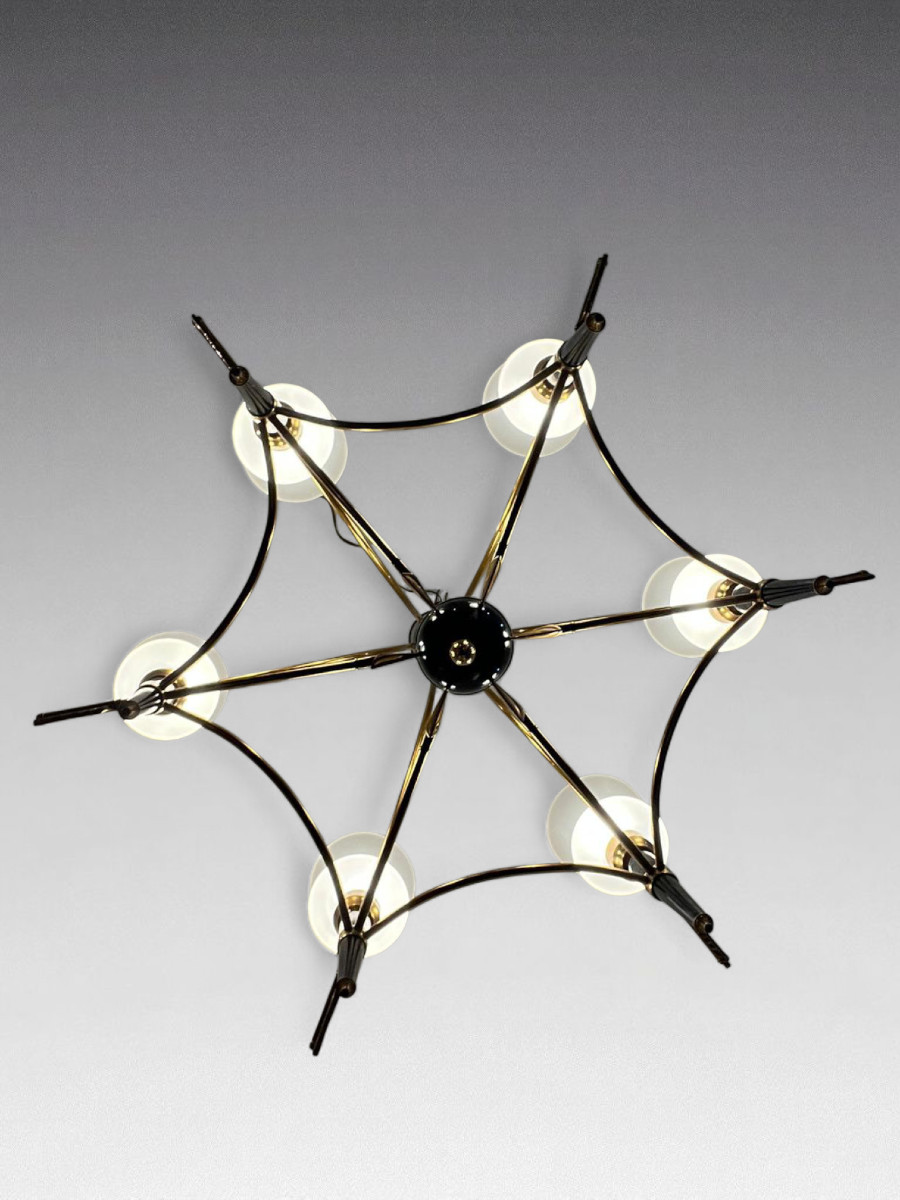 Neoclassical Brass Chandelier With Arrow Decoration (circa 1950)-photo-1