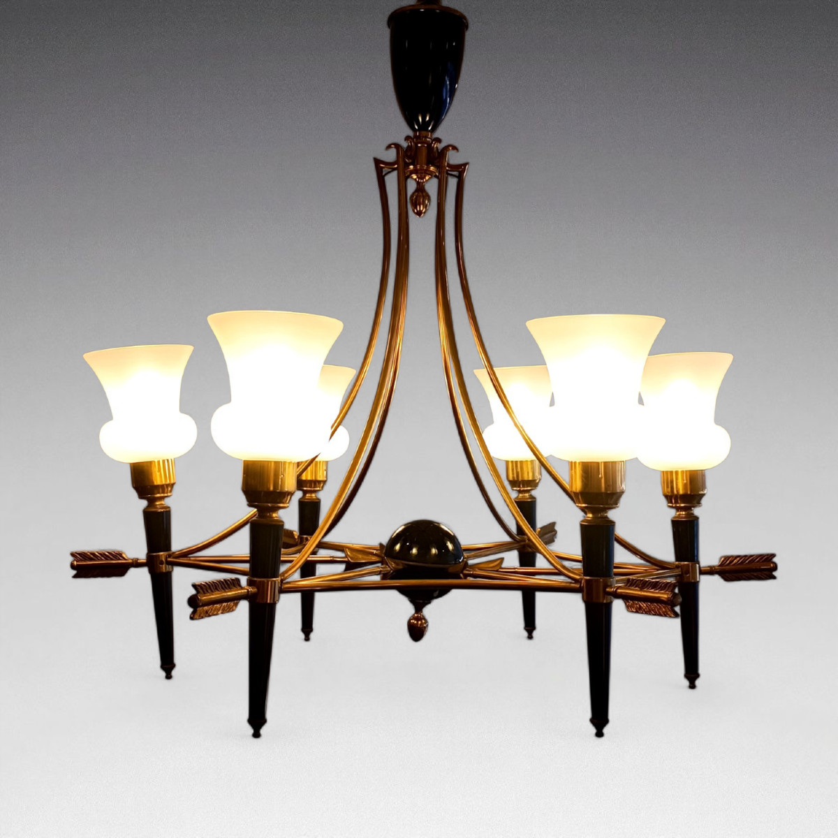 Neoclassical Brass Chandelier With Arrow Decoration (circa 1950)