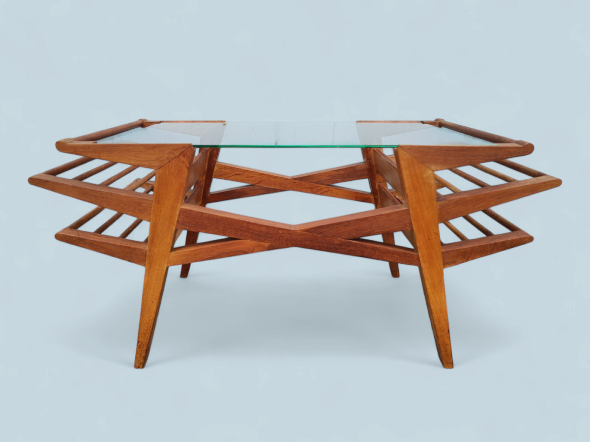  MAXIME OLD - Table basse en chêne. France (vers 1955)