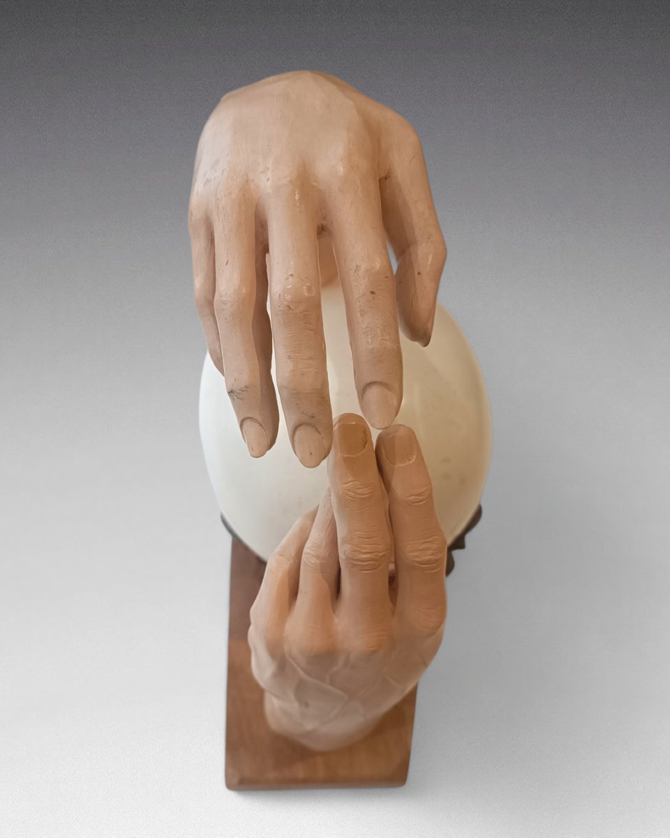 Surrealist Sculpture In Painted Metal (egg; Hands) - Unidentified Signature-photo-3