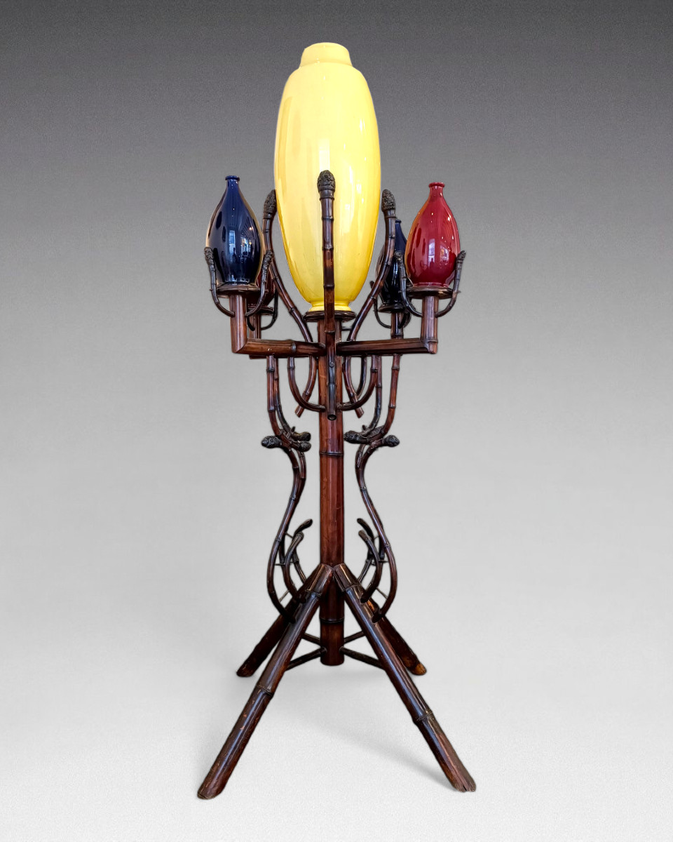 Présentoir en bambou et 5 vases en céramique Sarreguemine. Dans le gout de Perret-Vibert (1900)