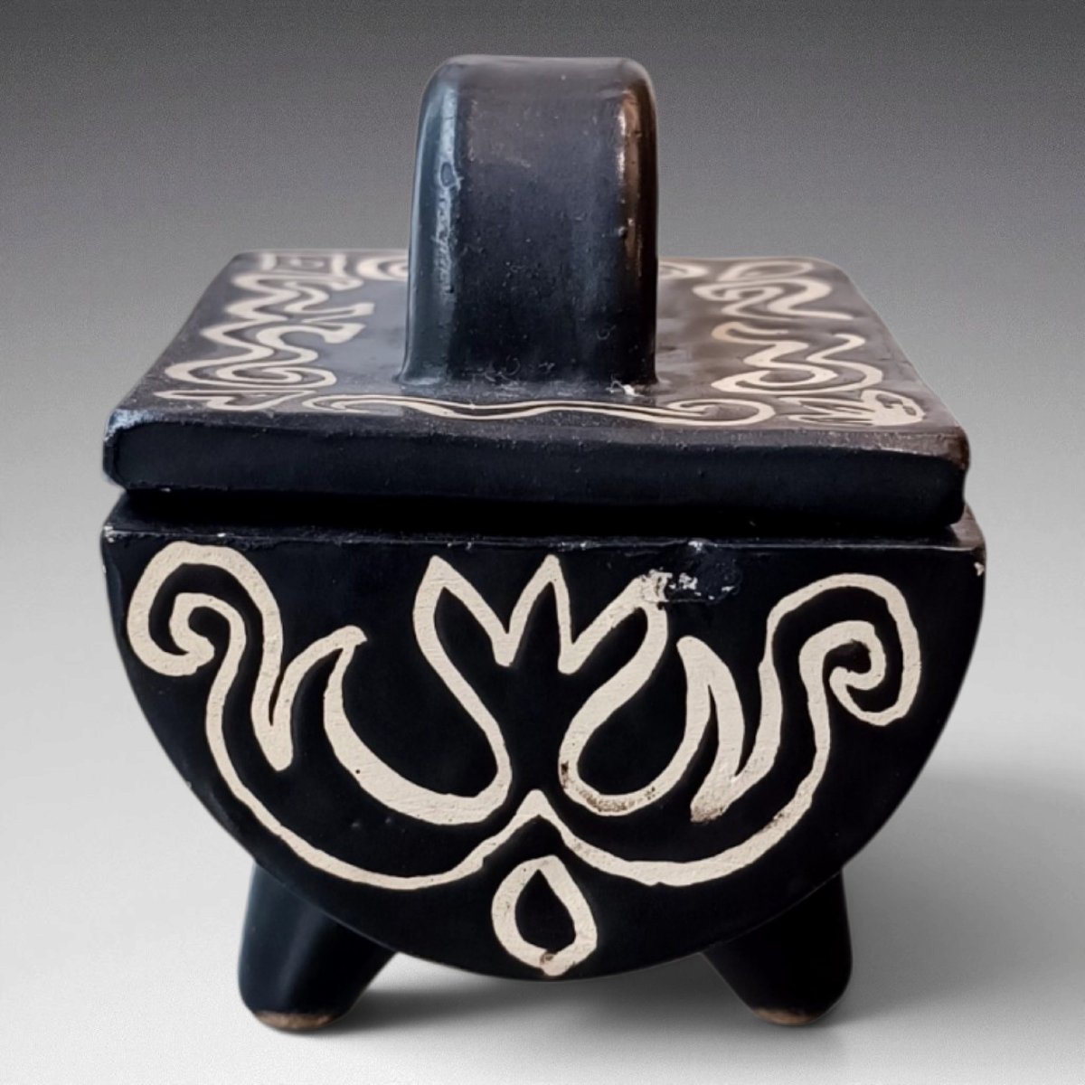 Madoura - Suzanne Ramié - Vallauris - Ceramic Box (circa 1940)-photo-4