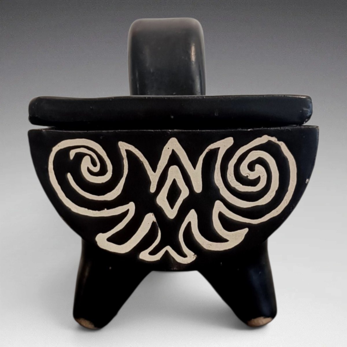 Madoura - Suzanne Ramié - Vallauris - Ceramic Box (circa 1940)-photo-1