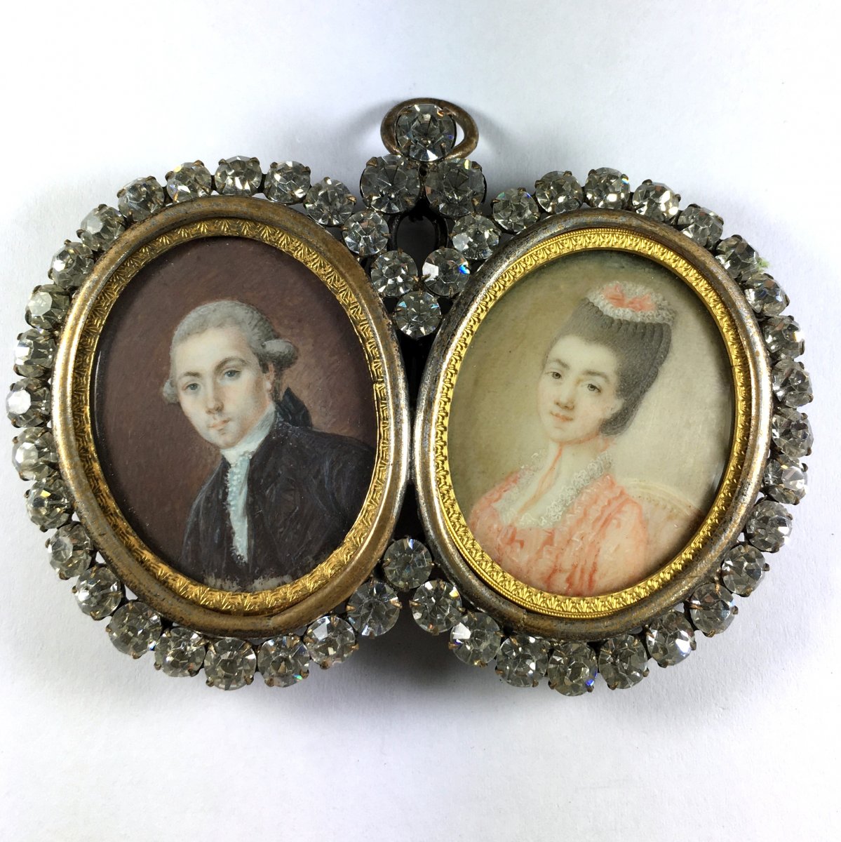 Paire de miniature, époque Louis XVI, double cadre en strass du XIXeme