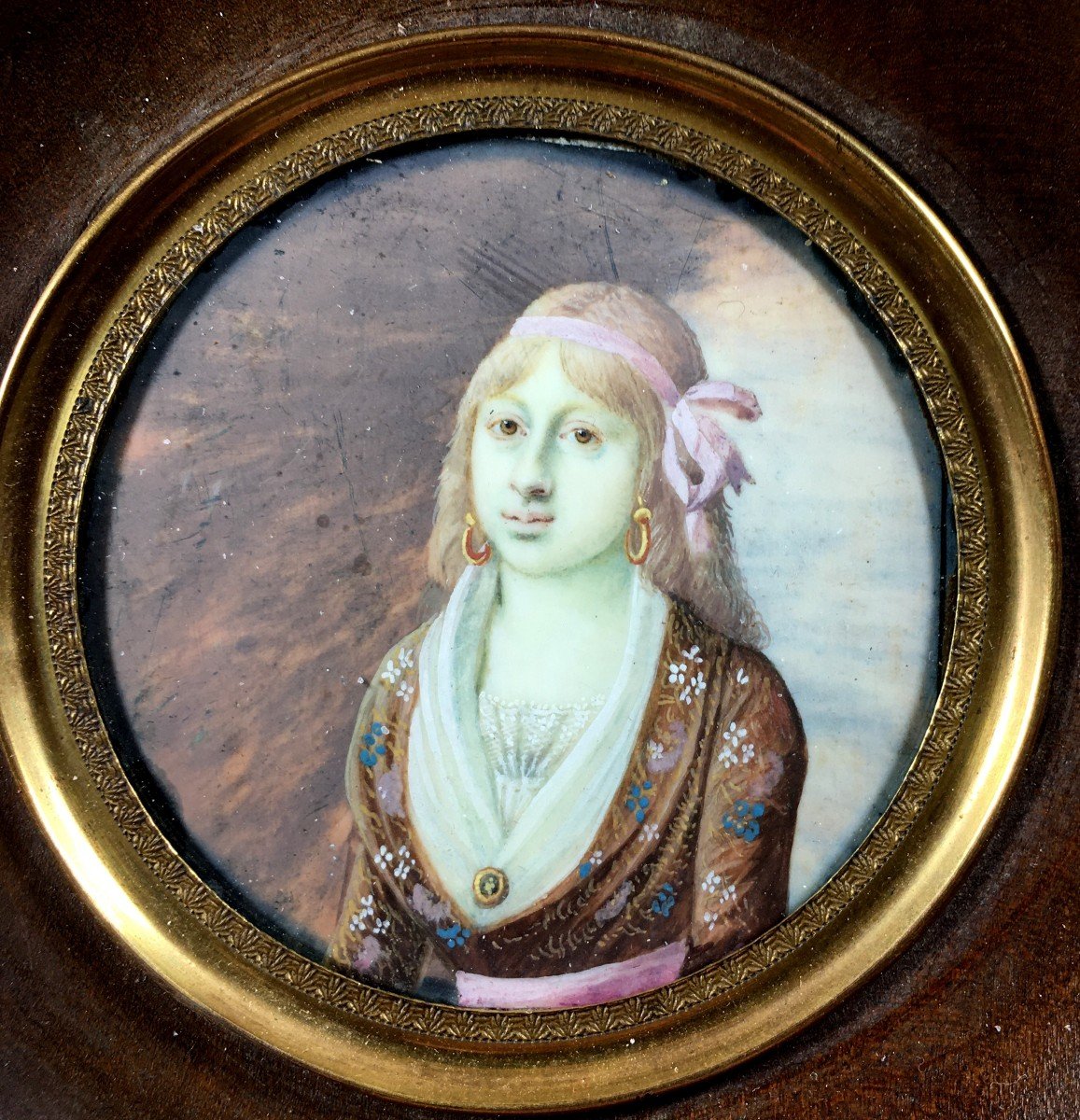portrait miniature, lot de 2 , dame à l'éventail, dame aux créoles,  fin XVIII siècle.-photo-4