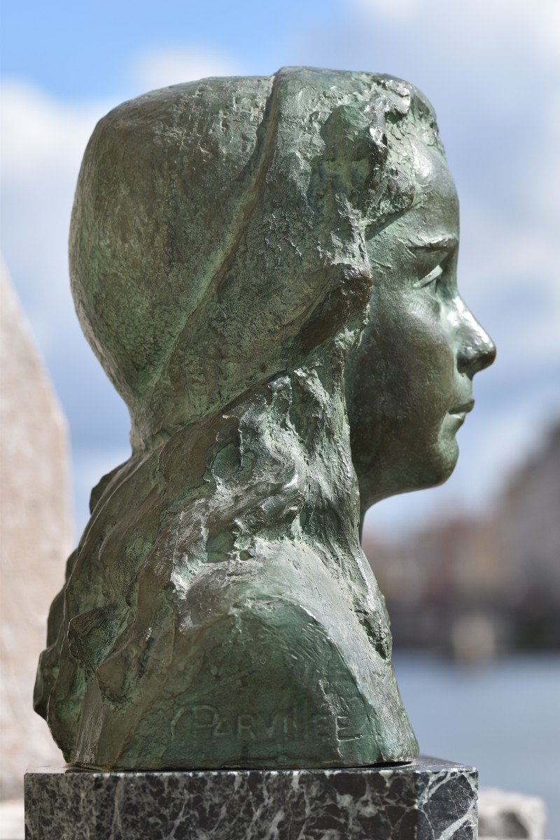 Yvonne Parvillée, Bust Of A Young Woman (circa 1925)-photo-3