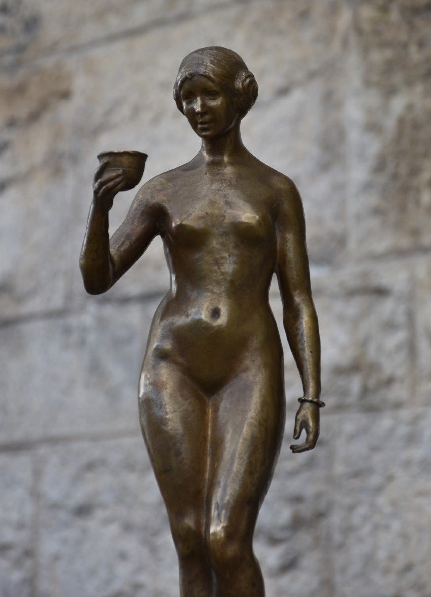 Yvonne Serruys, Femme à La Coupe / Hébé (circa 1912)