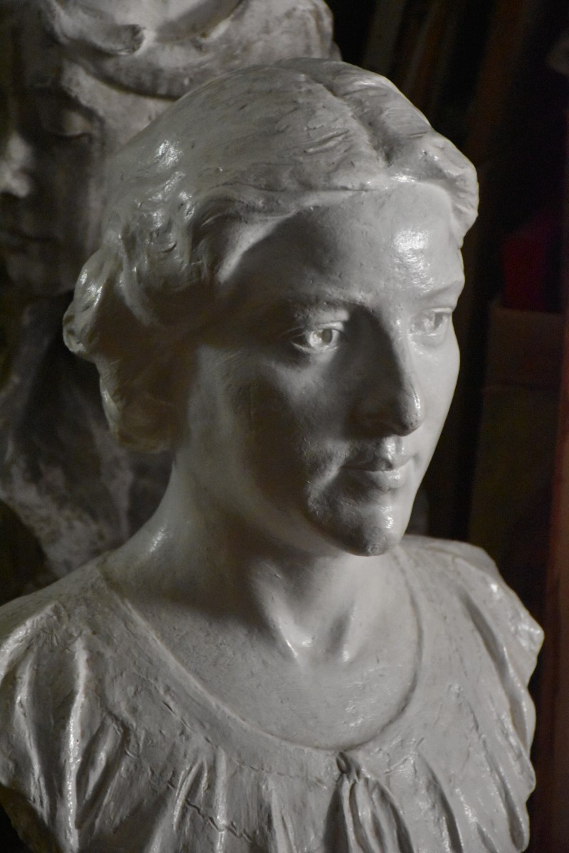 Jean TARRIT (Châtillon-sur-Chalaronne 1865 - Tanger 1950), Portrait de femme (Casablanca, 1938)