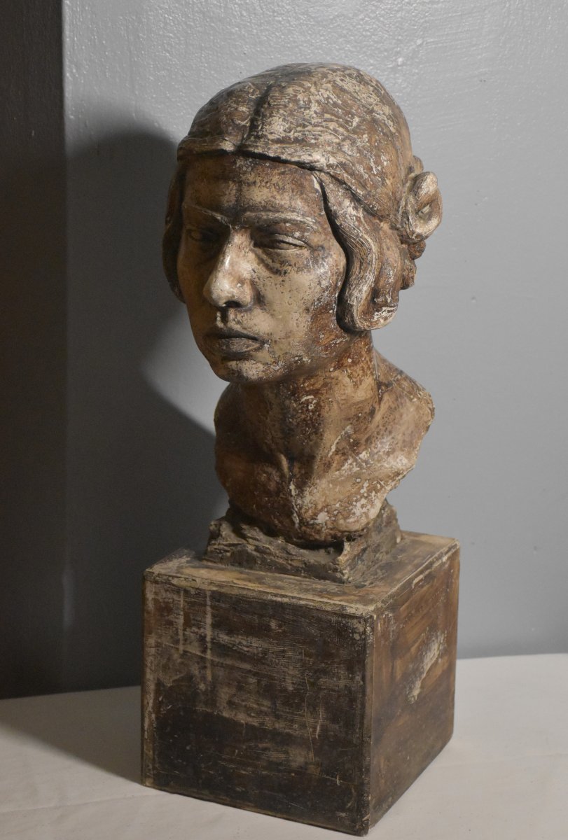 French School, Head Of A Woman (circa 1935)-photo-3