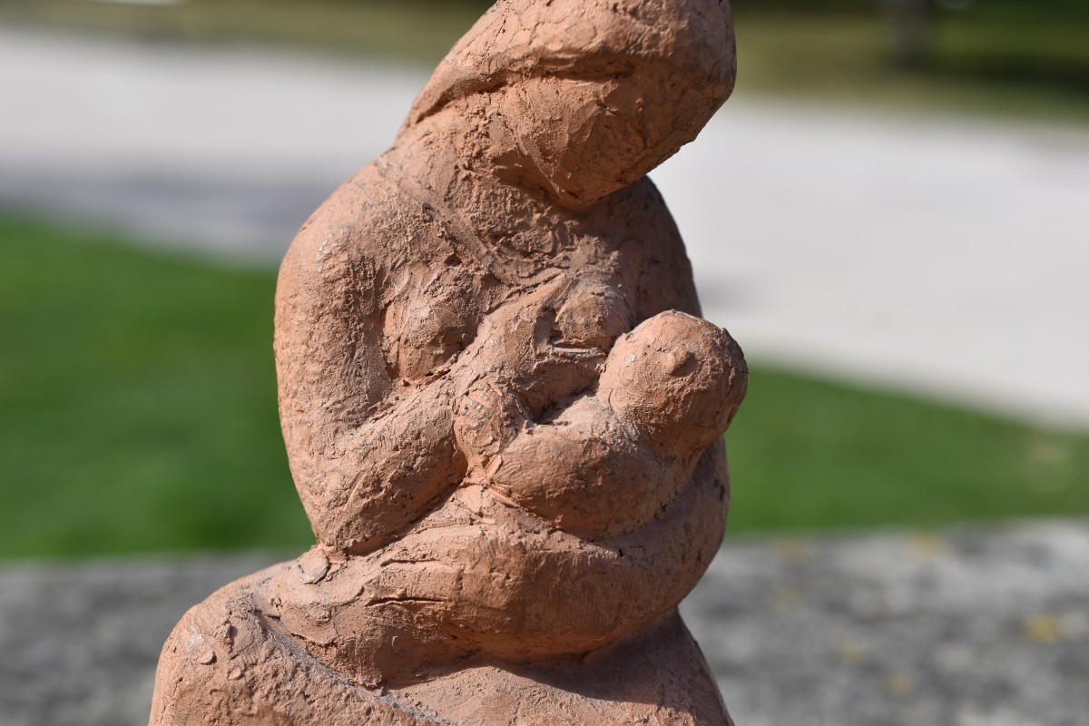 Henri-Paul REY (Pesmes 1904 - Paris 1981), Mère allaitant son enfant (vers 1950)-photo-2