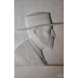  Charles BOUGET (Bagnères-de-Bigorre, 1891-1981), Portrait d’homme portant un chapeau (1926)