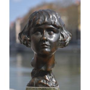 Suzy De Grauw, Head Of A Girl (1918)