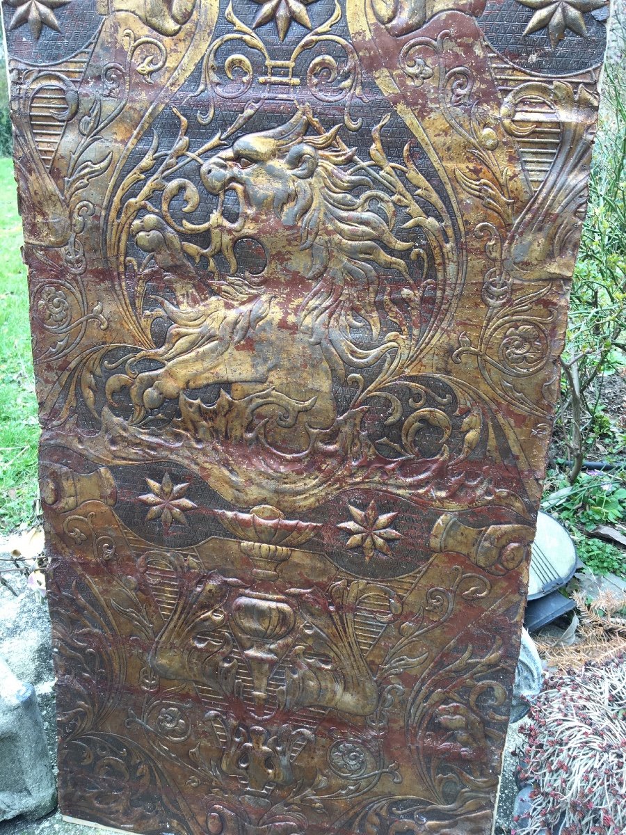 Roaring Lion, Cordoba Leather Panel, XVIIth-photo-2