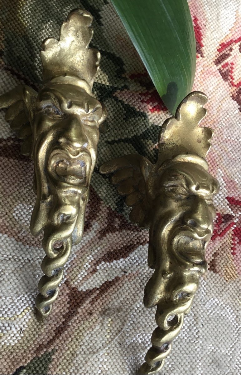 Paire De Bronzes D’ameublement Figurant Des Visages De Satyres -photo-1