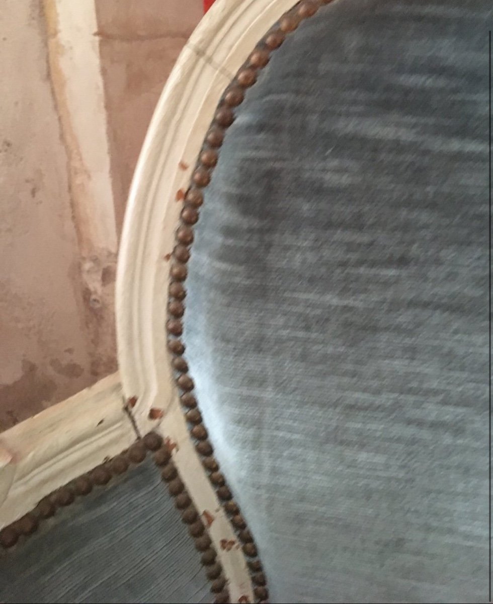 La Paire De Petites Bergères Laquées De Style Louis XVI-photo-4