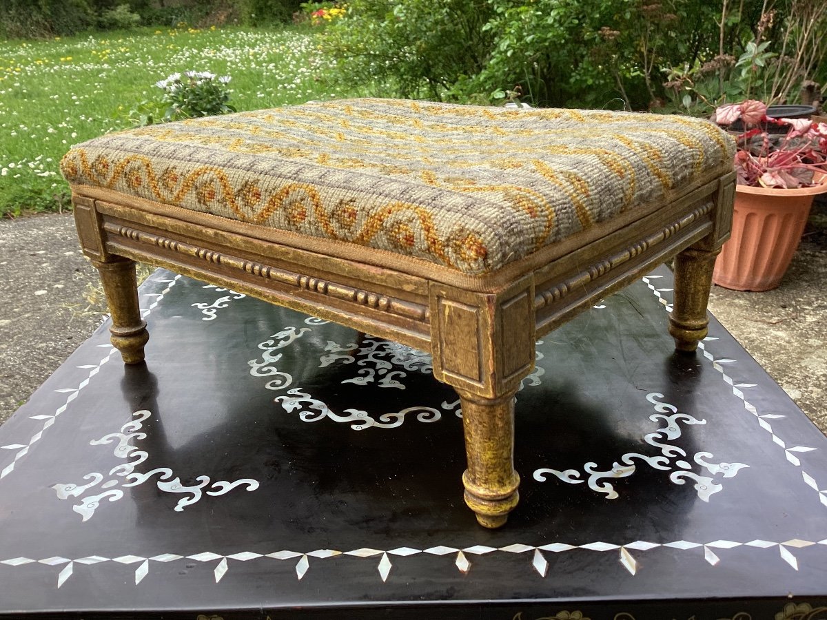 Small Footrest In Golden Wood And Point Tapestry-photo-3