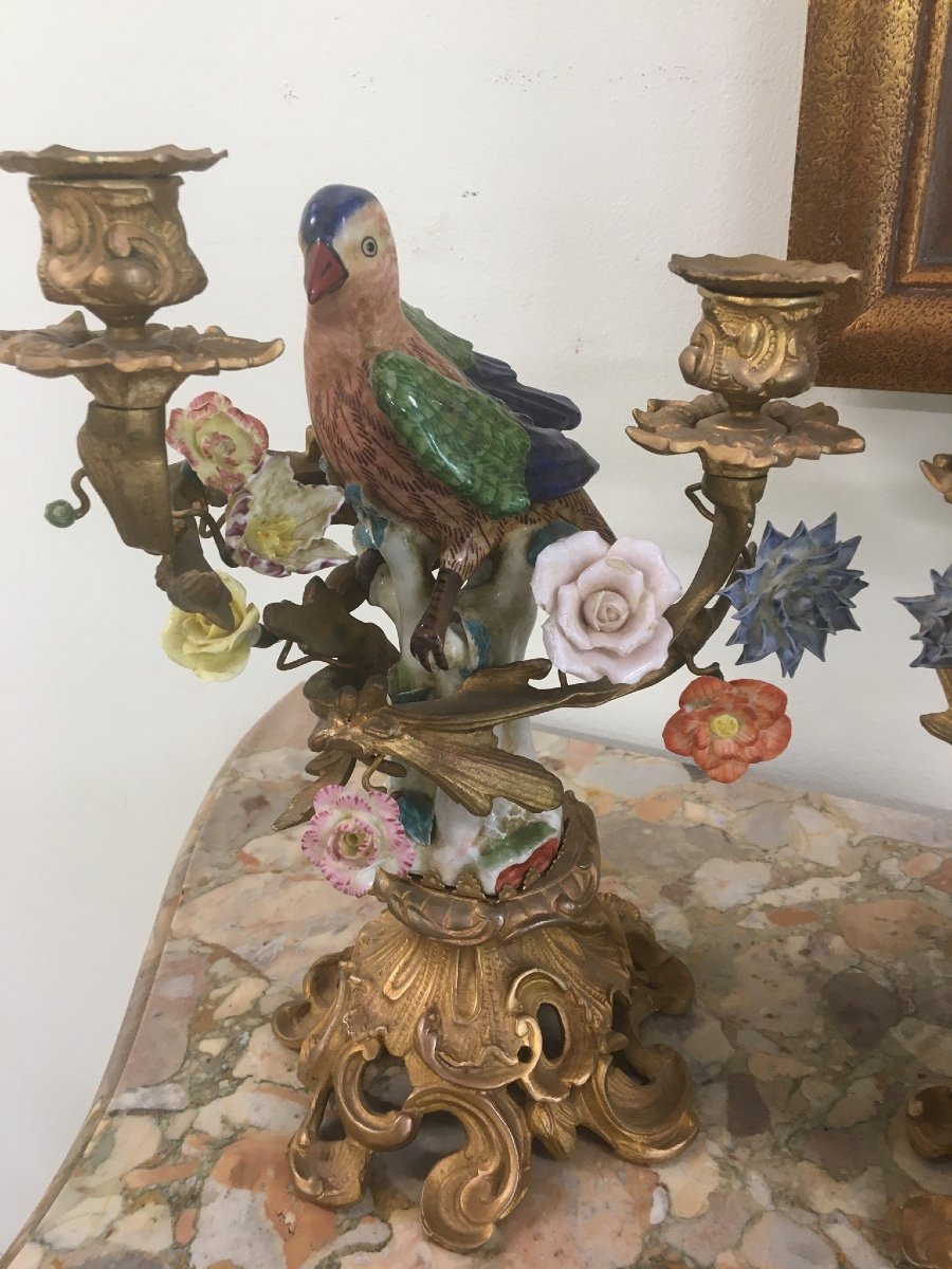 Paire De Flambeaux à Décor d'Oiseaux Et Fleurs En Porcelaine-photo-4