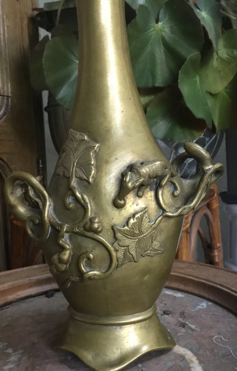 Chine Vase En Bronze Au Décor De Petit Rongeur -photo-4