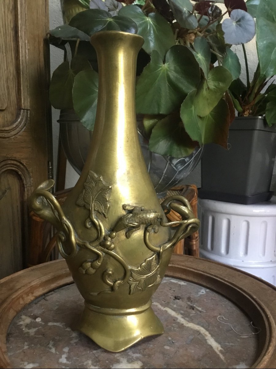 Chine Vase En Bronze Au Décor De Petit Rongeur -photo-2