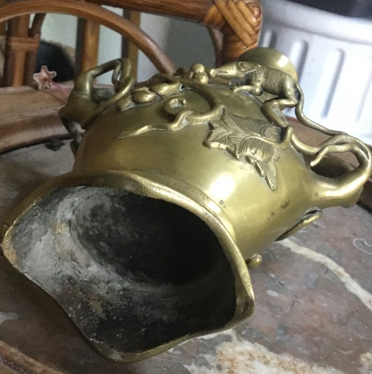Chine Vase En Bronze Au Décor De Petit Rongeur -photo-5
