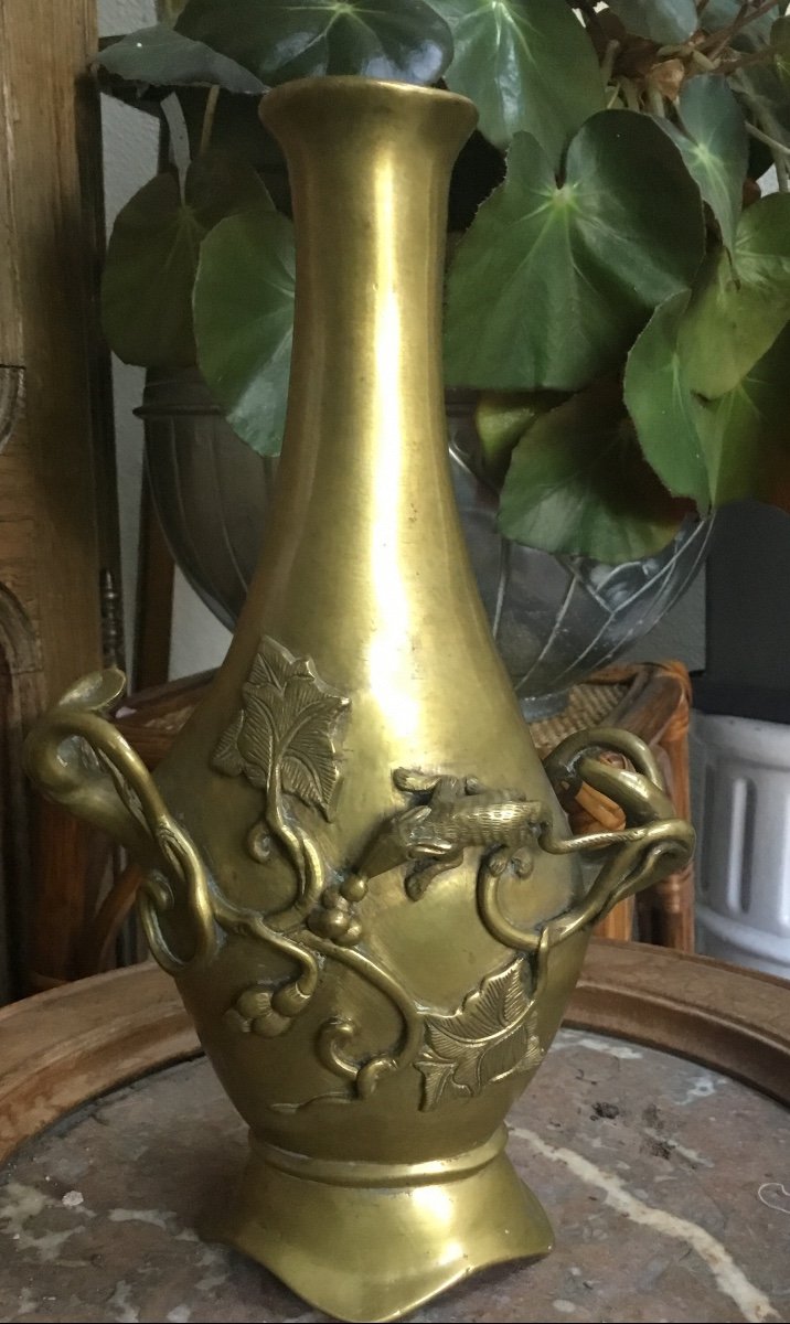 Chine Vase En Bronze Au Décor De Petit Rongeur 