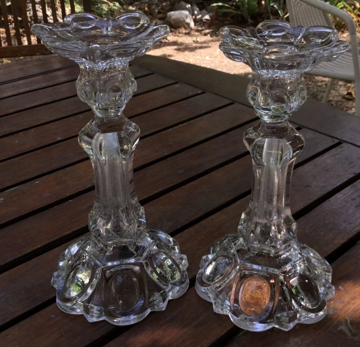 La Paire De Bougeoirs En Cristal De Baccarat-photo-3