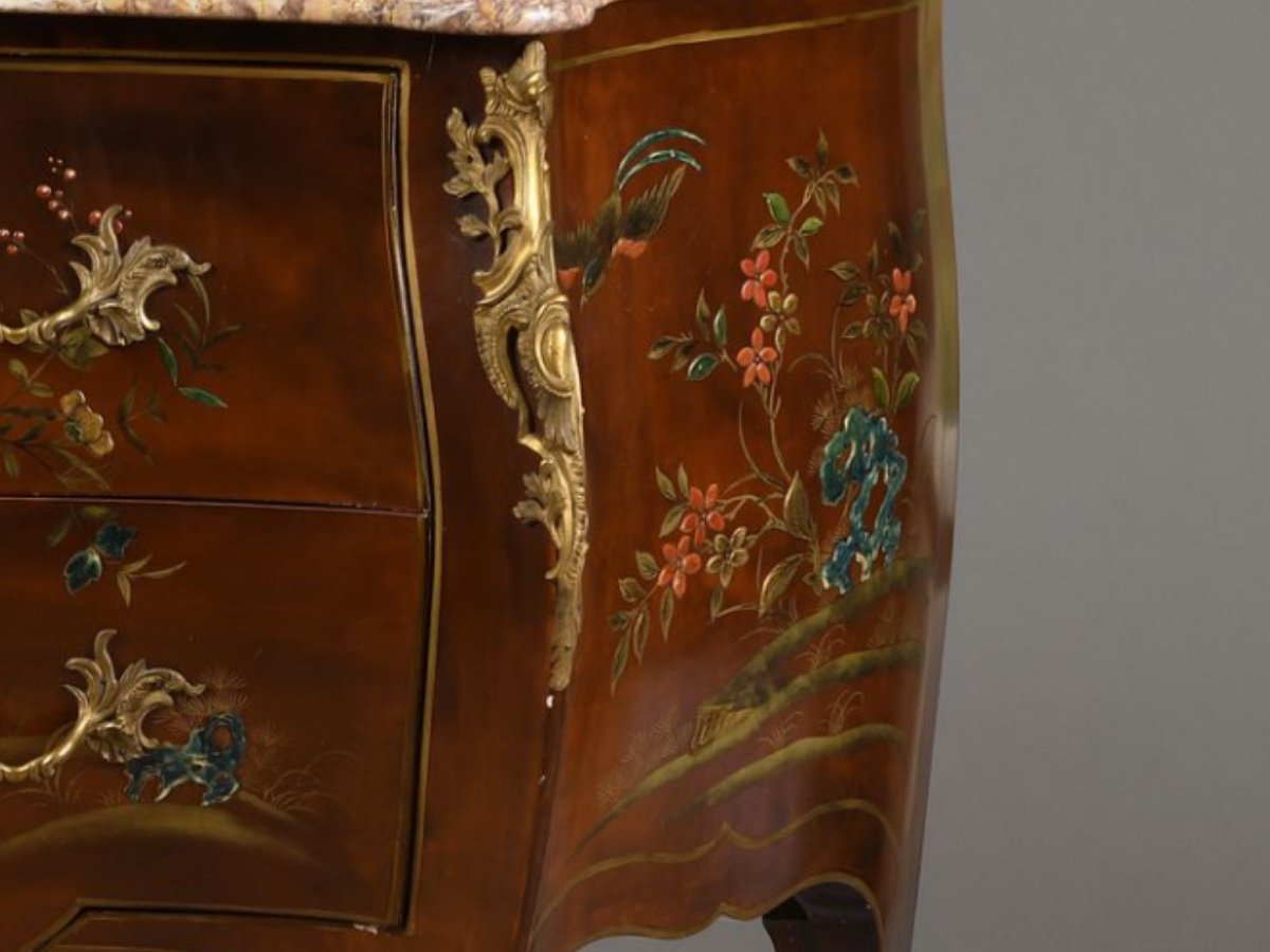 Curved Louis XV Style Lacquered Commode With Chinese Decor-photo-2