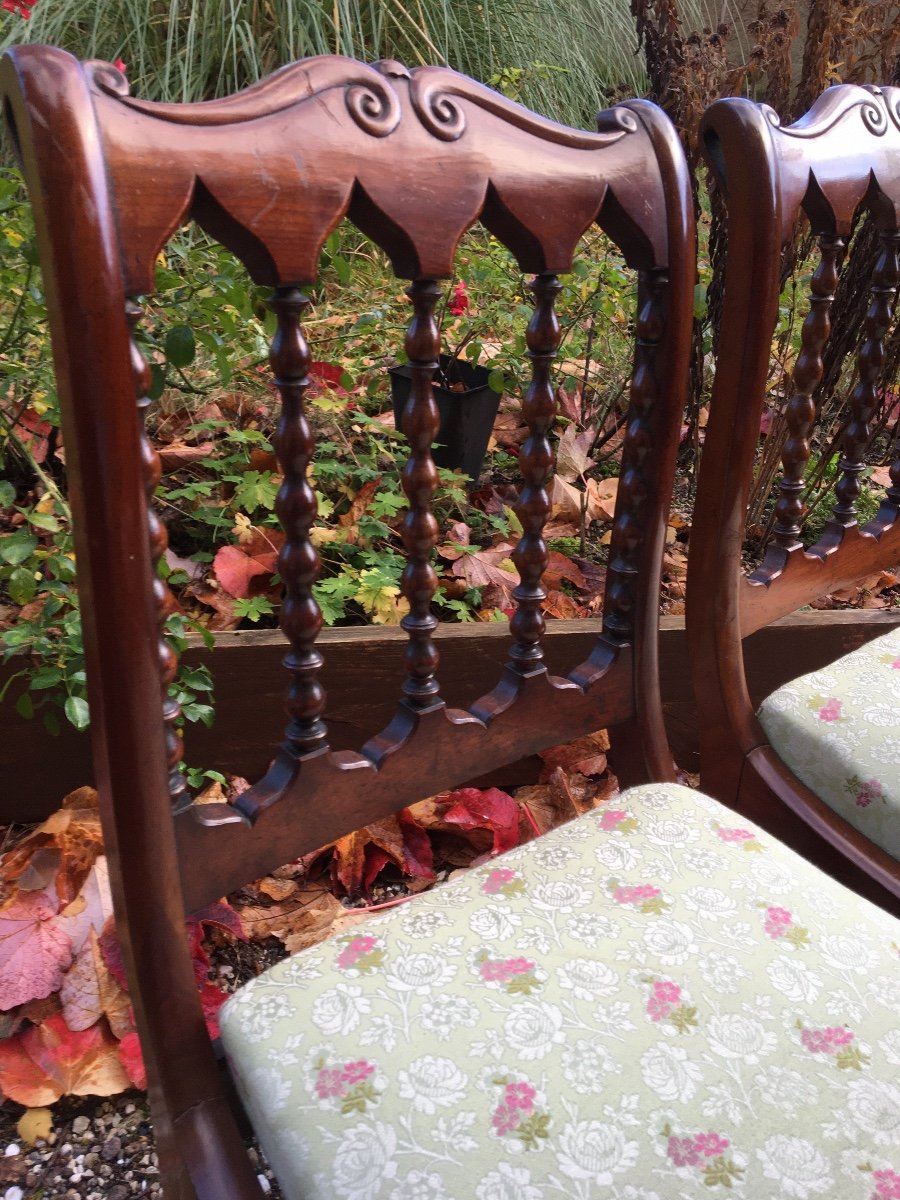 The Suite Of 3 Mahogany Chairs With Twisted Columns-photo-4