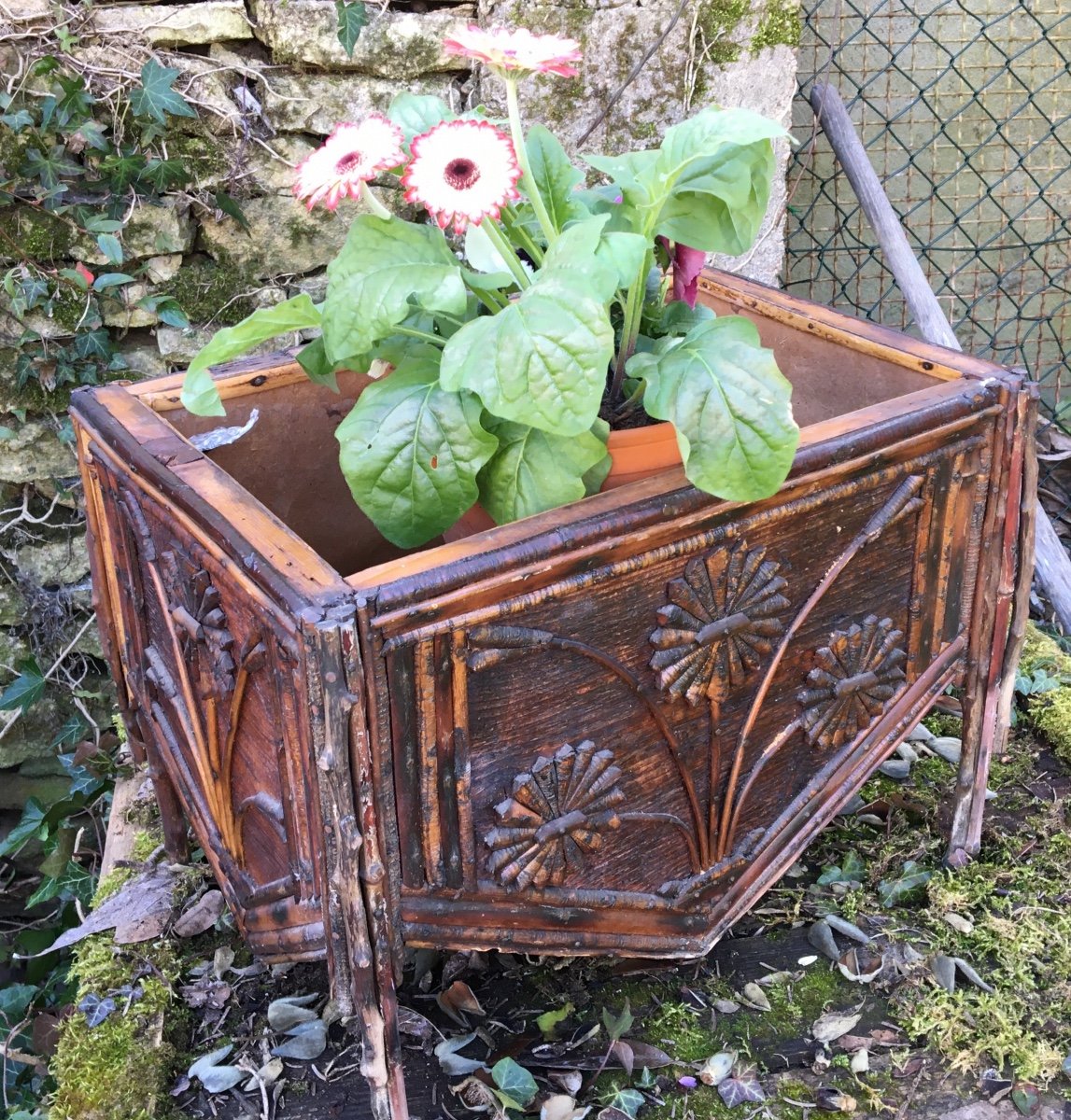 Folk Art, Branch Planter -photo-3