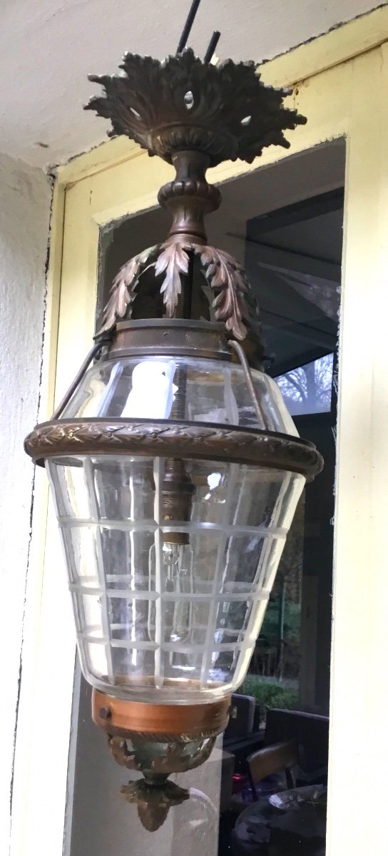 Lantern In Bronze And Cut Crystal