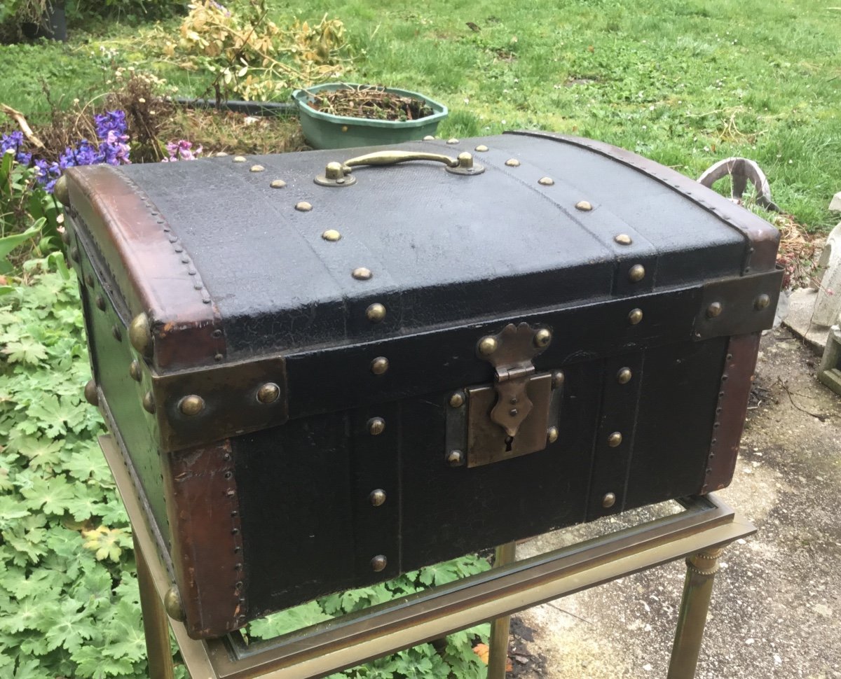 Large Leather-wrapped Box, Late 19th Century -photo-4