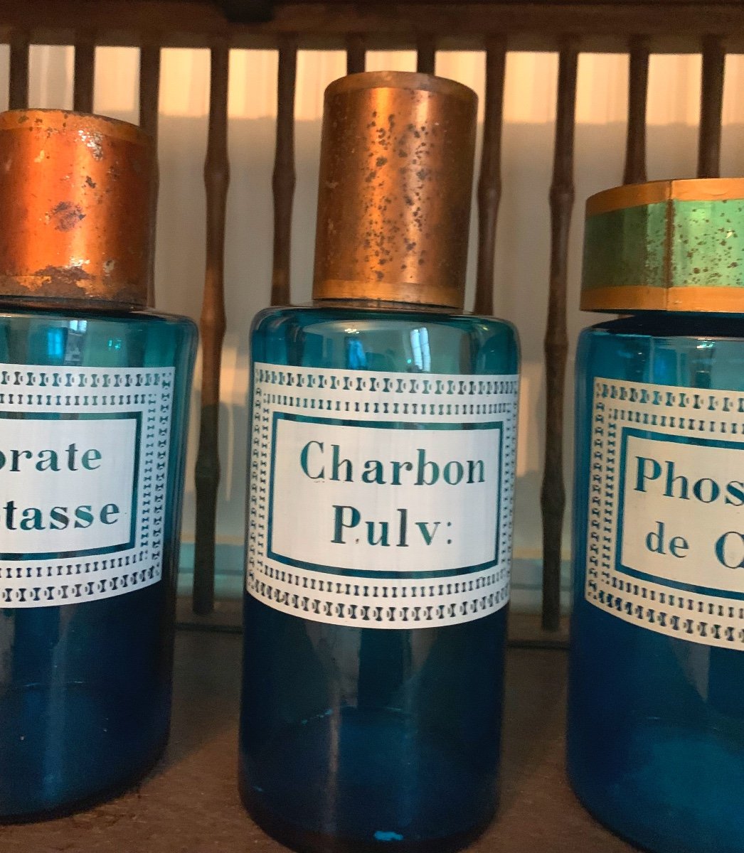 Flacon De Pharmacie En Verre Bleu , Vers 1900