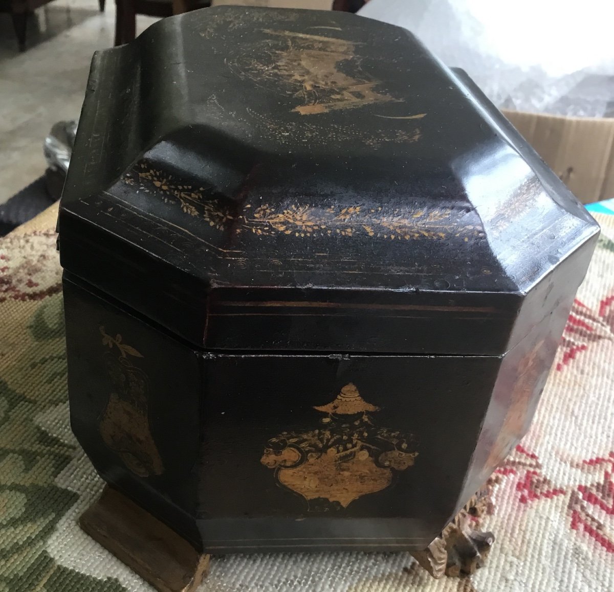 Box, Canton Lacquered Wood Tea Box -photo-1