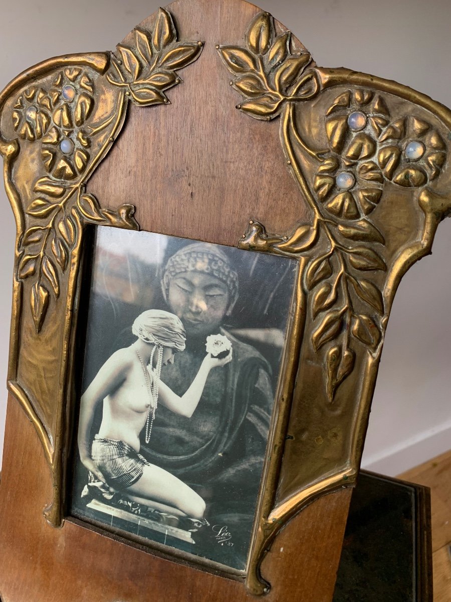 Frame In Wood And Repoussé Brass, Art Nouveau.-photo-3