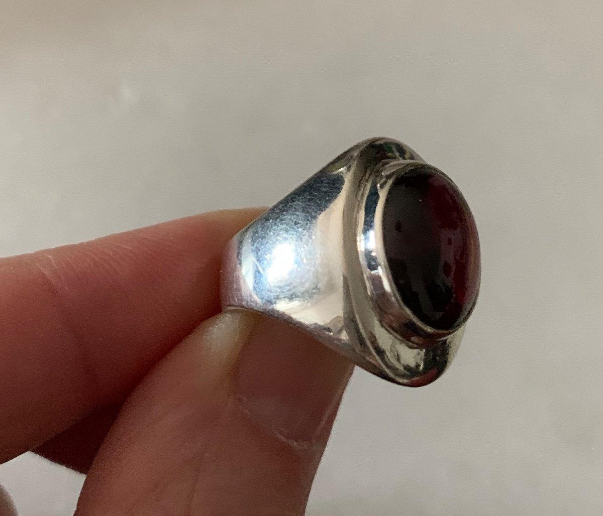 Silver And Garnet Ring-photo-1
