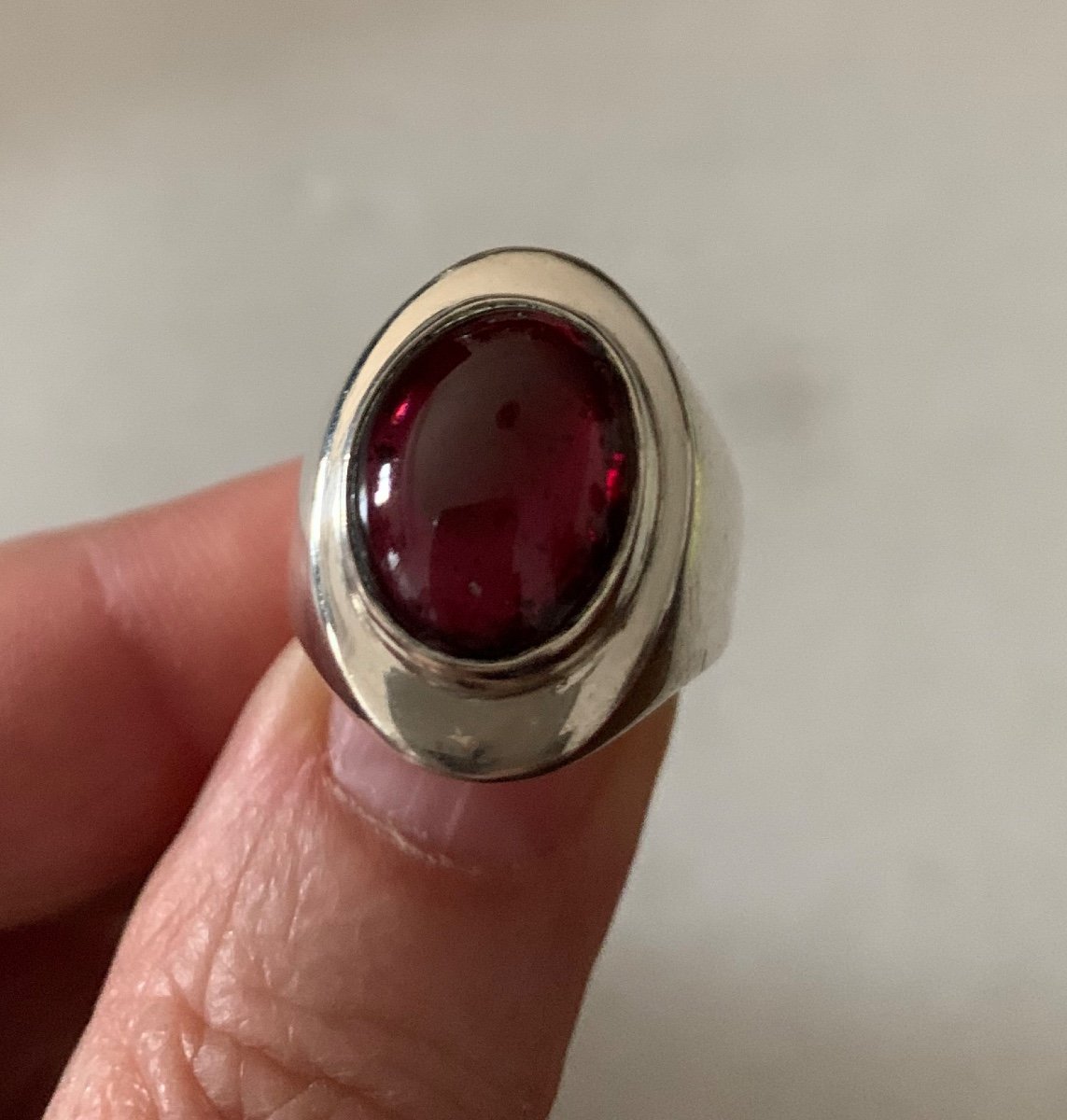 Silver And Garnet Ring-photo-2