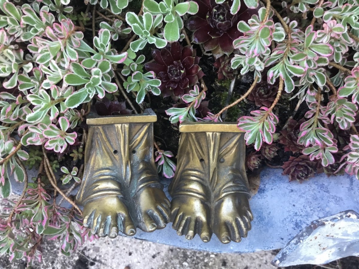 Bronzes D’ameublement, Paire De Pieds Aux Sandales -photo-2