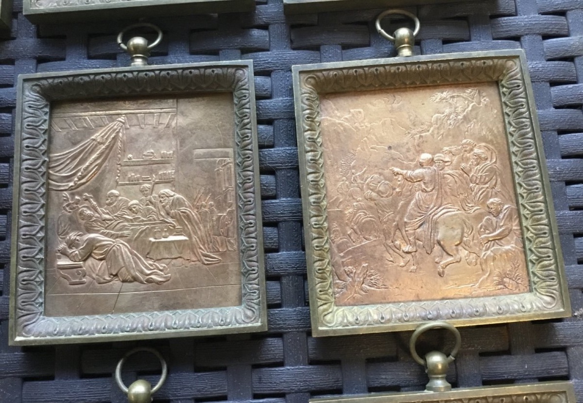 Suite De 18 Plaques Religieuses En Bronze Encadrées -photo-5