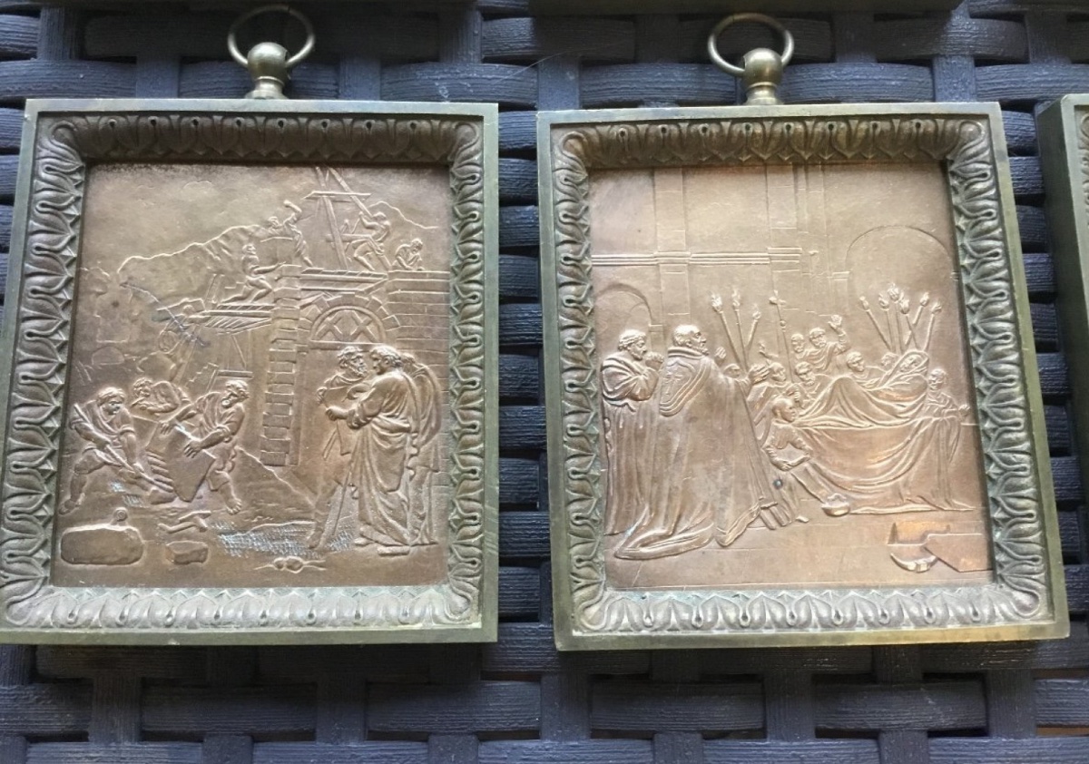 Suite De 18 Plaques Religieuses En Bronze Encadrées -photo-6