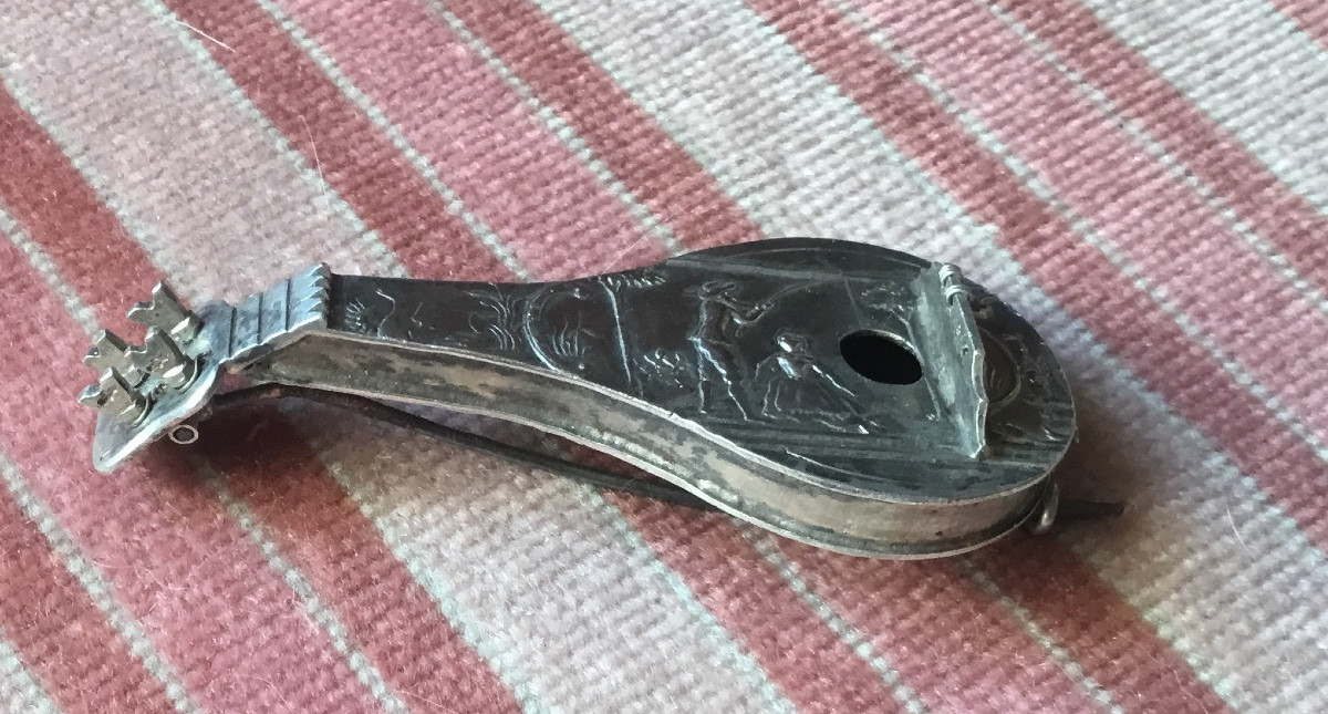 Mandolin Brooch In Sterling Silver -photo-4