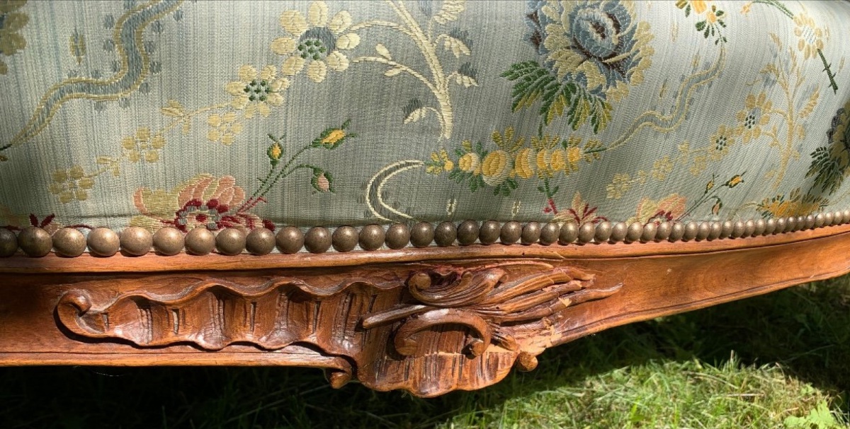 Small Louis XV Living Room Covered In Blue Floral Silk-photo-4