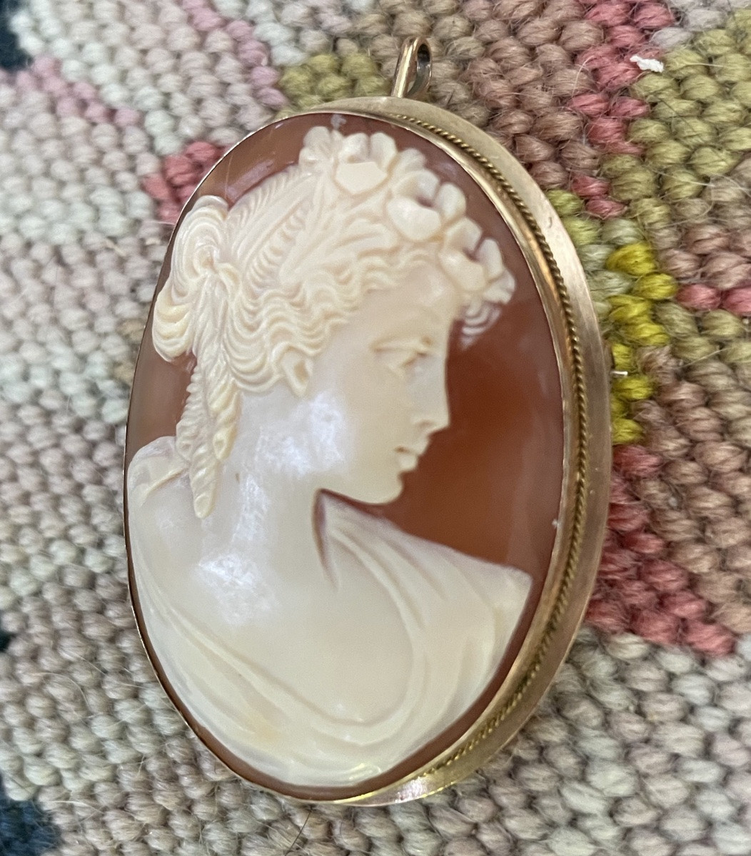 Broche pendentif ornée d’un Camée sur or jaune -photo-4