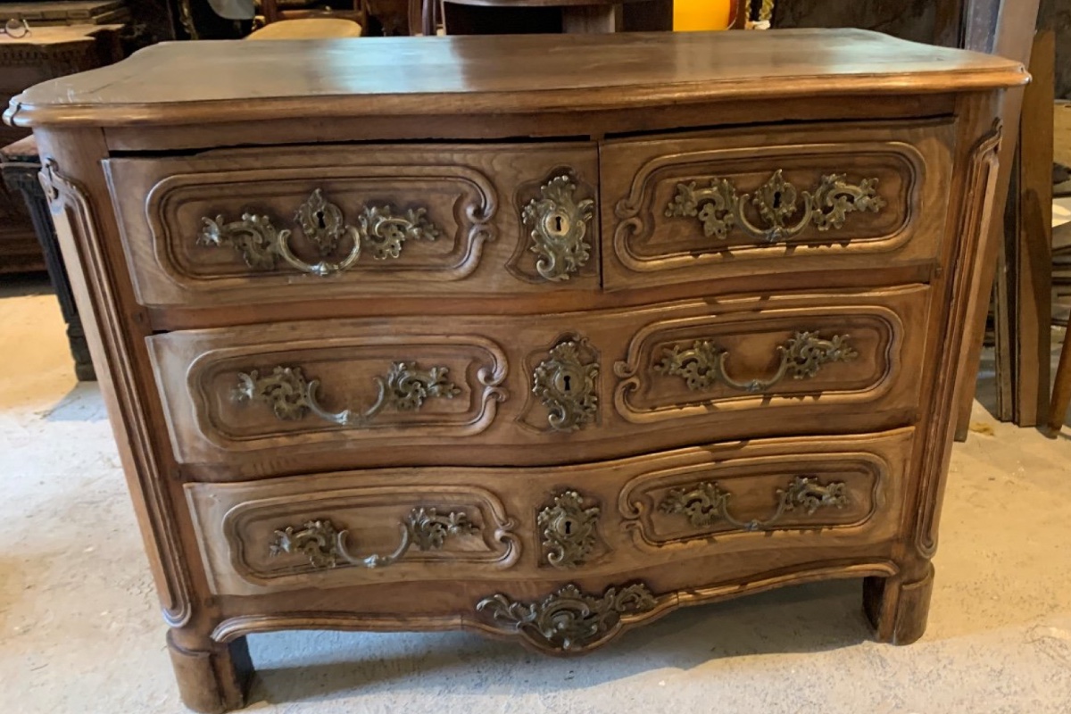 Rare Commode Louis XV A 4 Tiroirs En bois naturel 