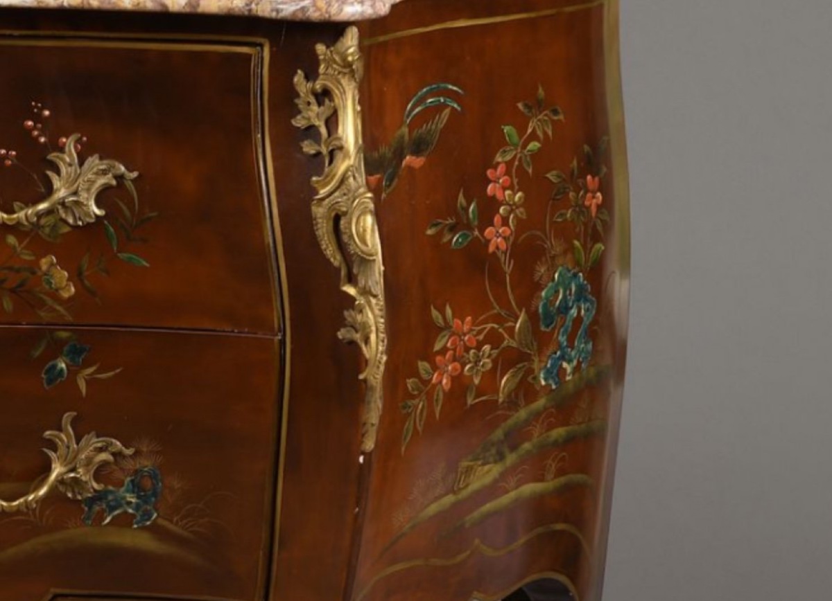 Commode Galbée De Style Louis XV vernis Au Décor Chinoisant-photo-2