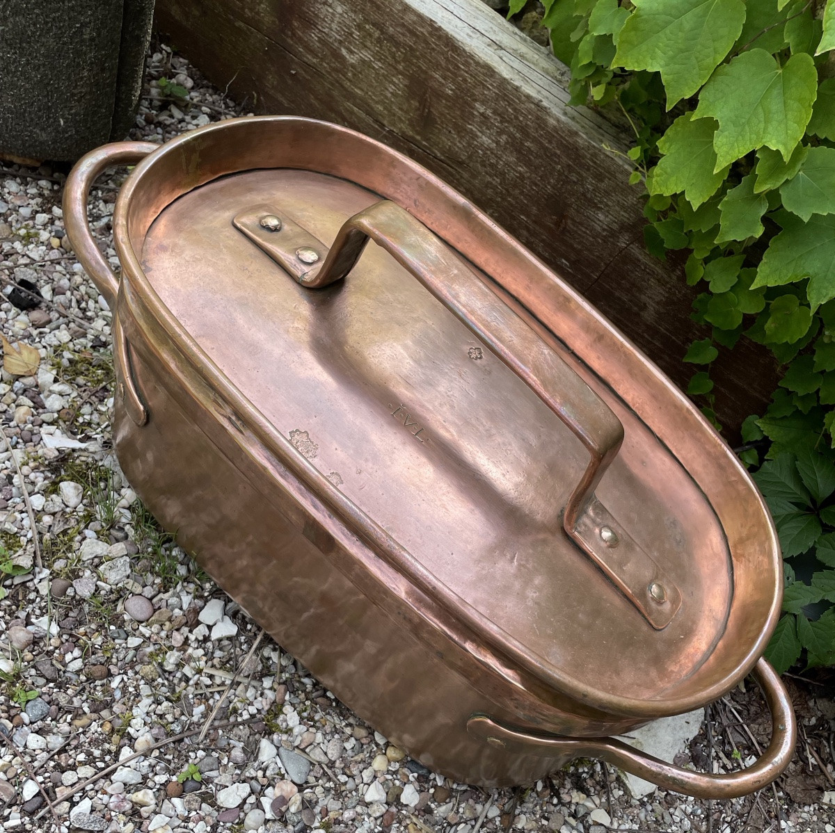 Daubière de très grande taille  XVIIIe.. Fleur De Lys. -photo-2