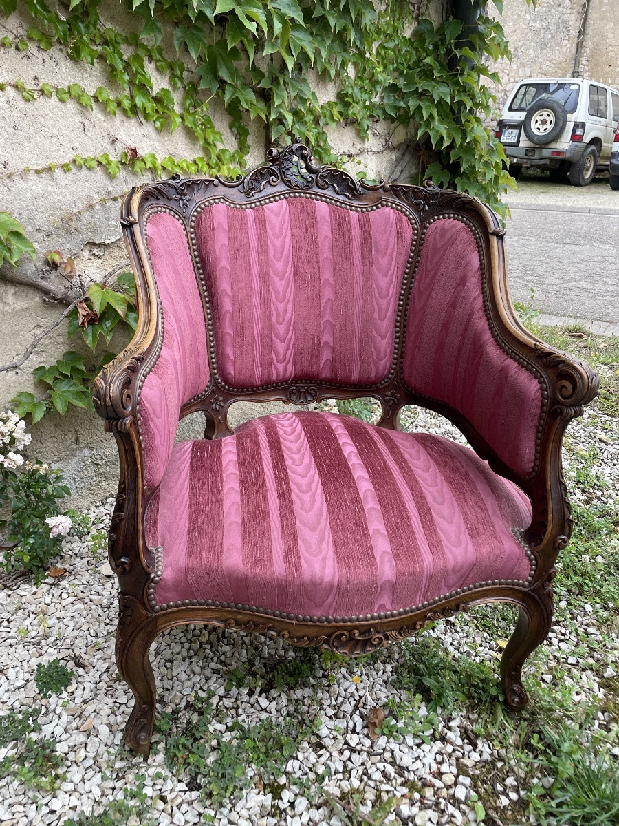 Highly Sculpted Louis XV Style Shepherdess Chair -photo-1