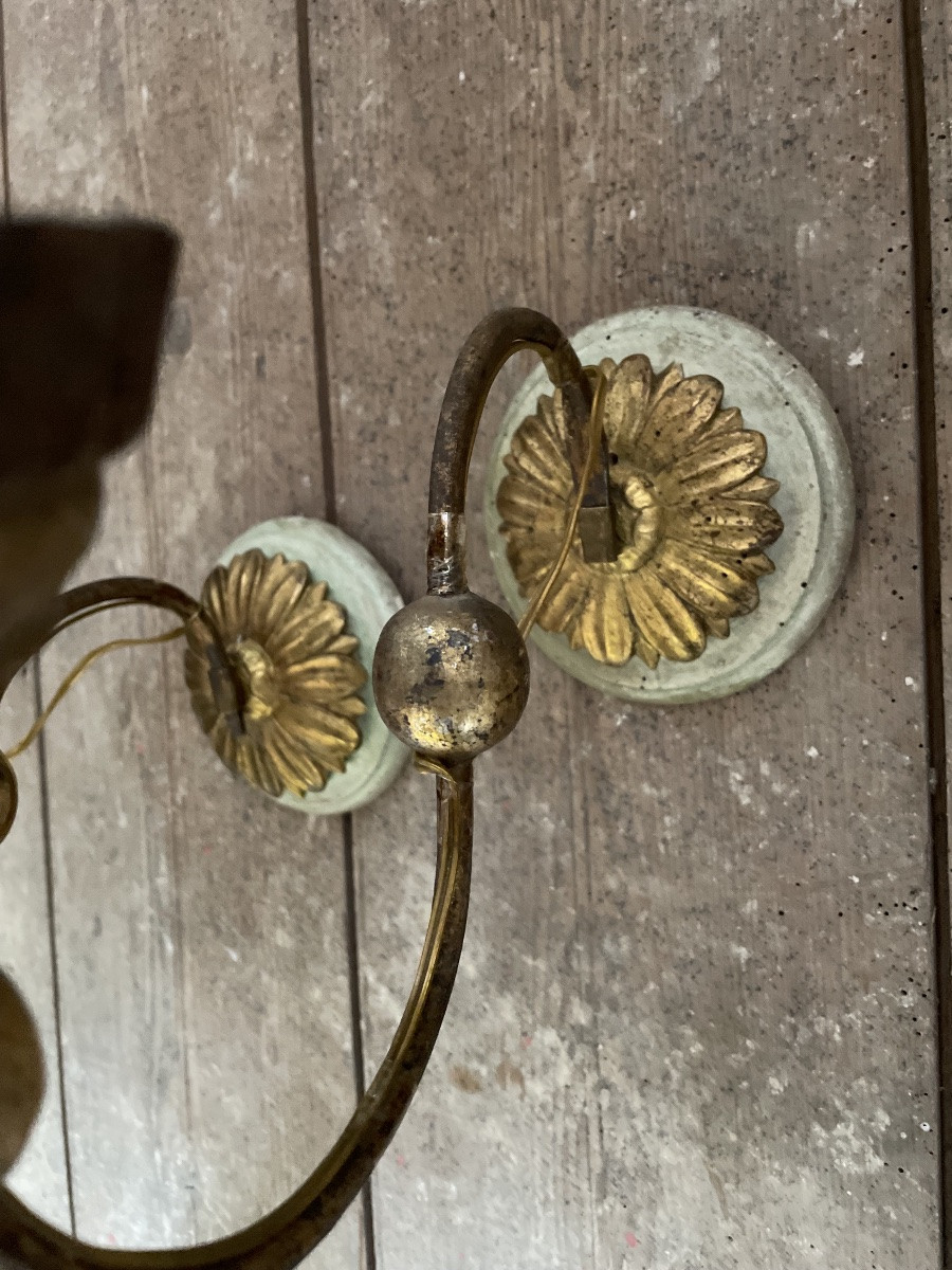 Pair Of Italian Wall Sconces In Gilded Wood And Metal -photo-2